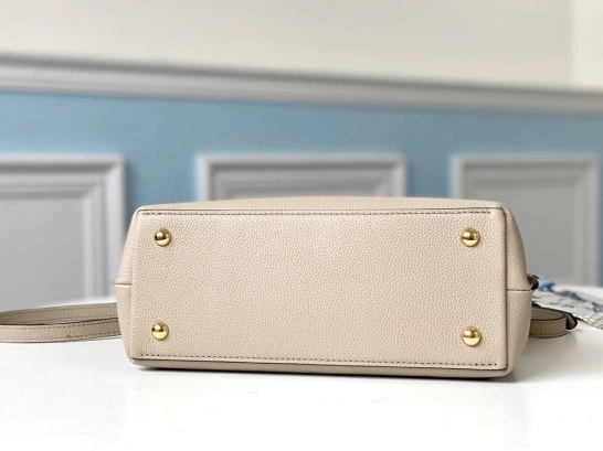 MM BB EVER LOCKME VUITTON LOUIS 0725